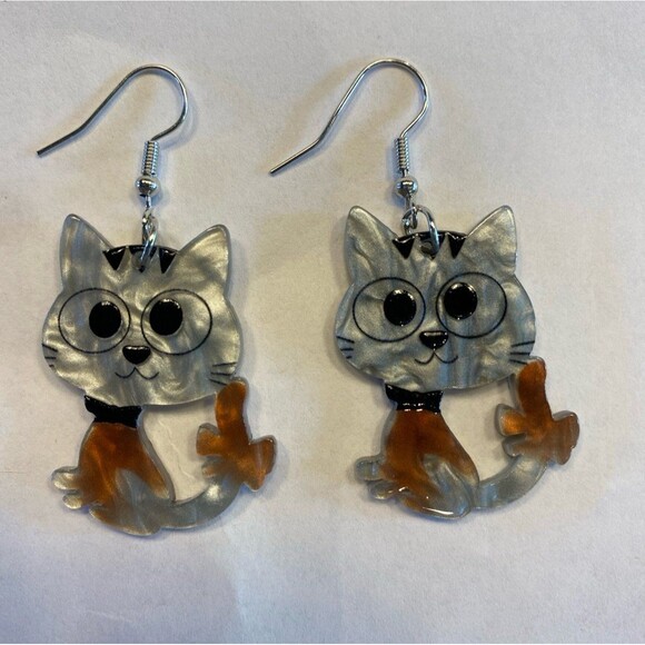 Earrings Dangle Grey Cat Kitty Cartoon Like Whimsical Comical Funny Unique Fun! - Picture 1 of 5